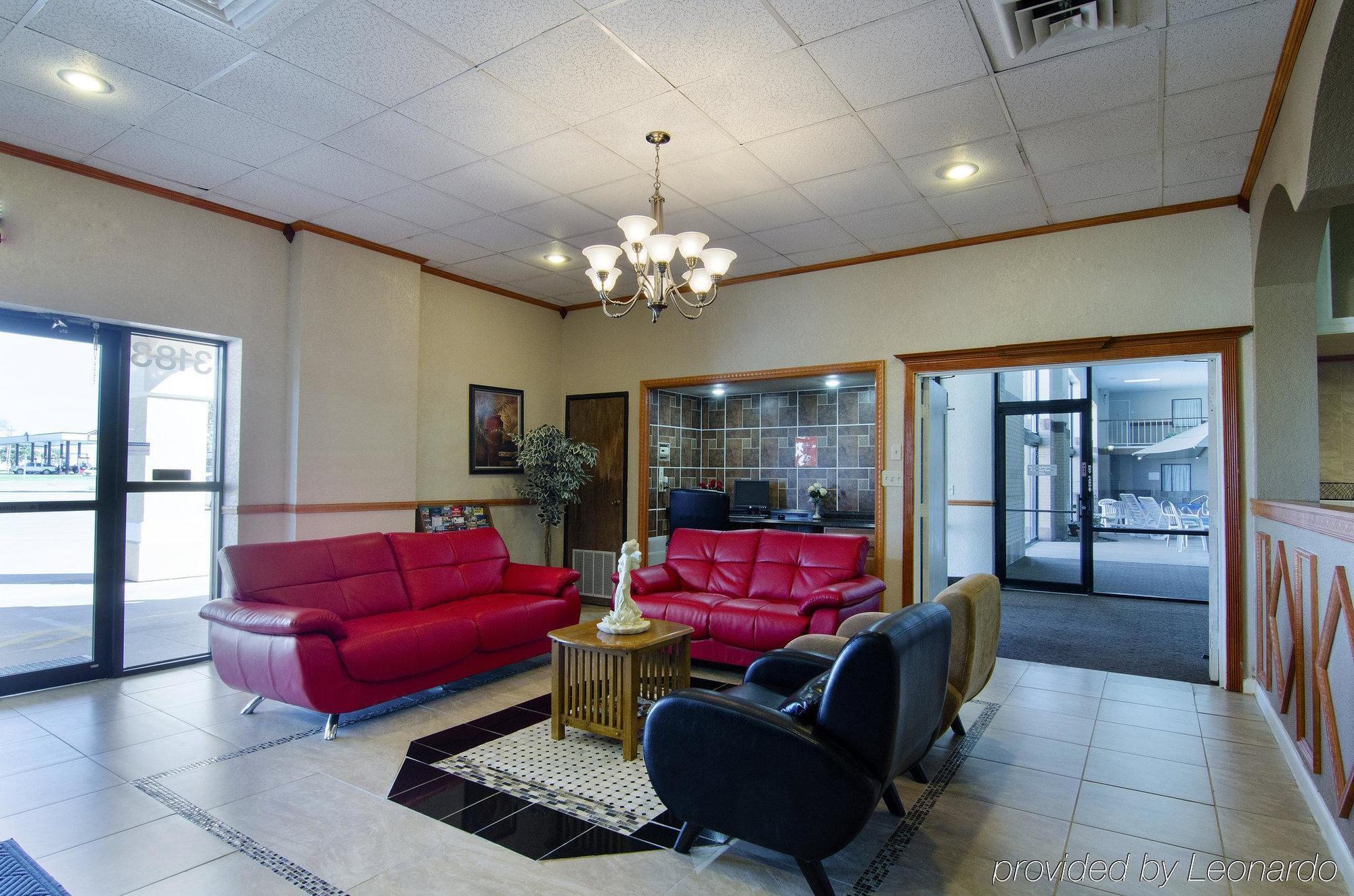 America'S Best Inn And Suites Emporia Buitenkant foto