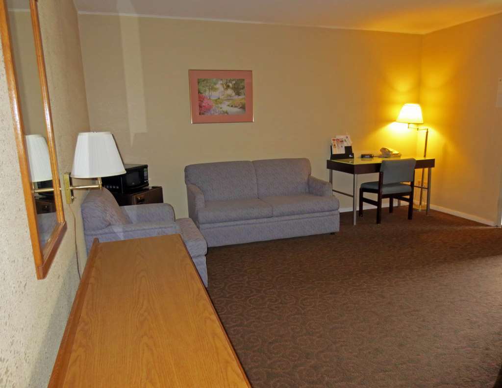 America'S Best Inn And Suites Emporia Kamer foto